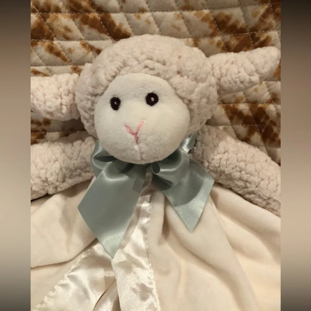 Bearington Baby Lamb Lovey